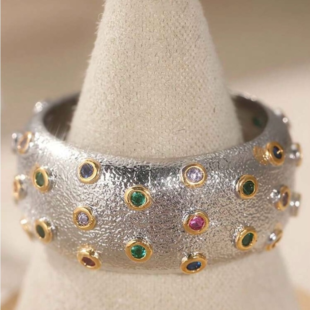 Elegant Silver and Gold Studded Ring - Picture 2 of 6